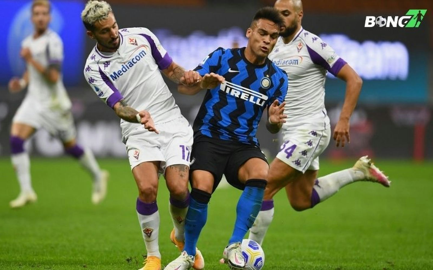 Inter Milan trả thù Fiorentina: Nghẹt thở đến giây cuối