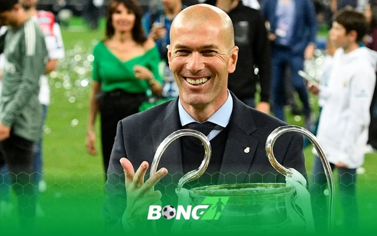 Zidane trở lại bóng đá: Đích đến mới sau 4 năm?