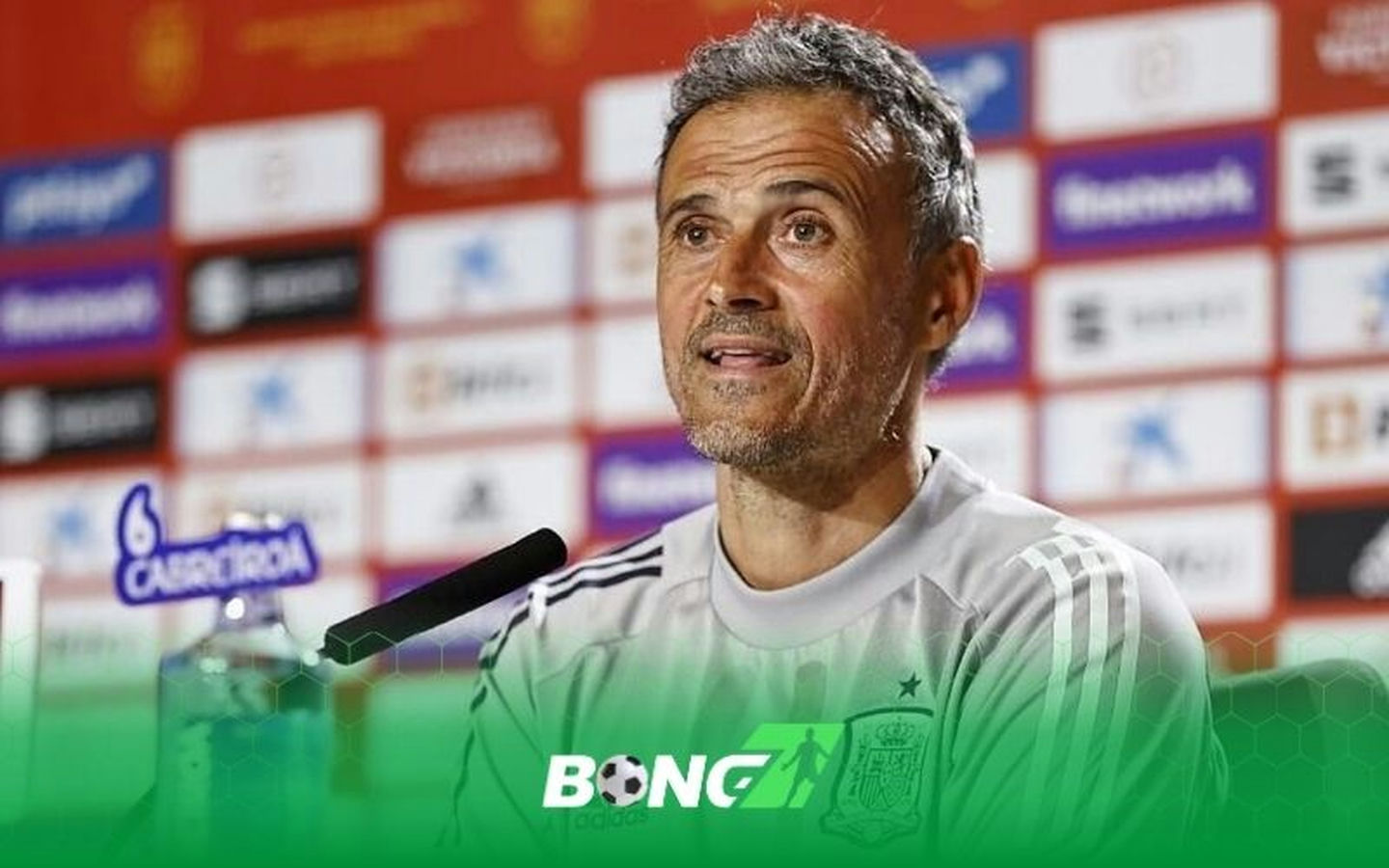 Luis Enrique: Huyền thoại chiến thuật được chắt lọc từ những bậc thầy