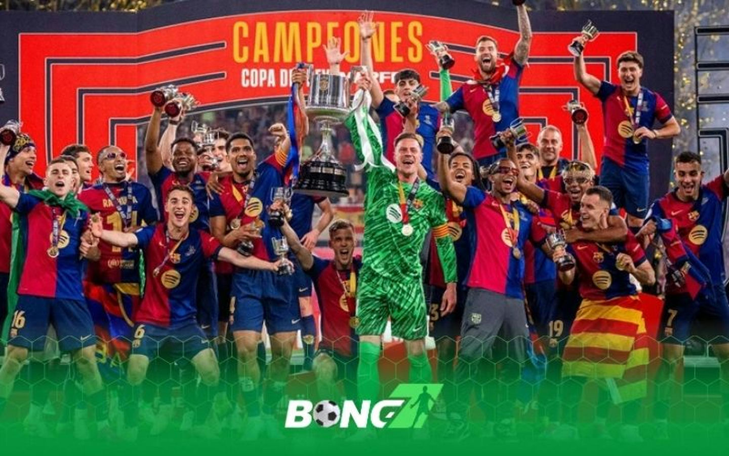 Kết quả Barca 3-2 Real Madrid: Kounde ghi bàn quyết định giành Cúp Nhà vua