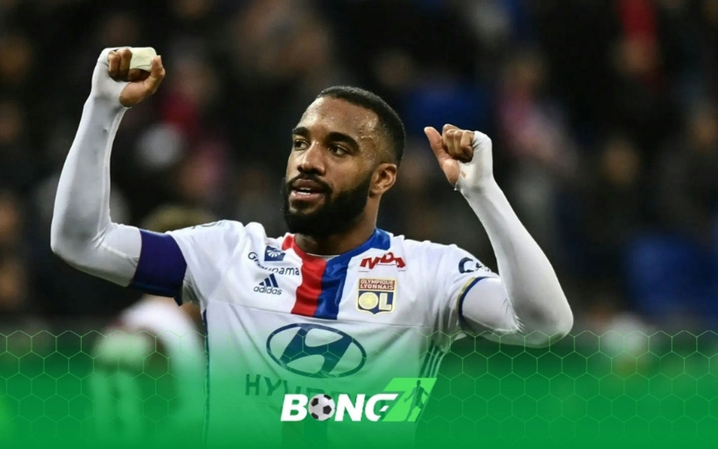 Lacazette chia tay Lyon như một huyền thoại sống