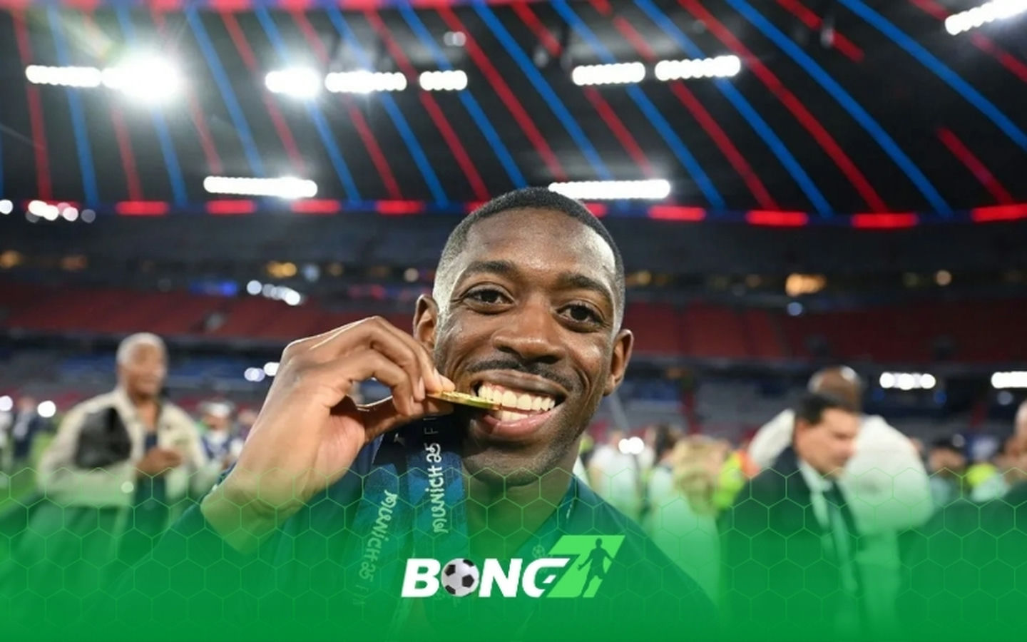 Cả Inter lạc lối vì Dembele, UEFA không biết khen gì cho đủ
