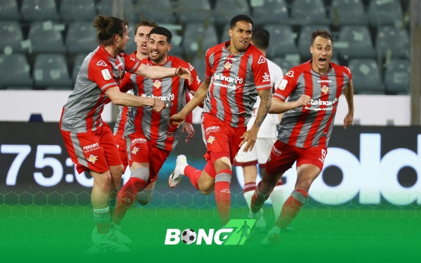 Cremonese chính thức trở lại Serie A