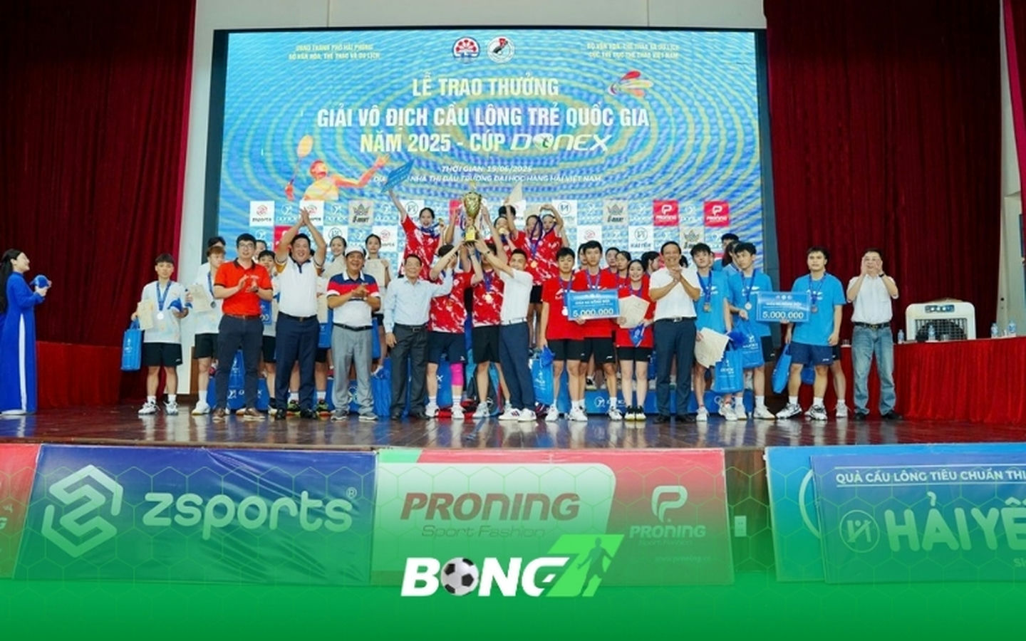 Tuyển Lâm Đồng đăng quang giải cầu lông trẻ toàn quốc 2025