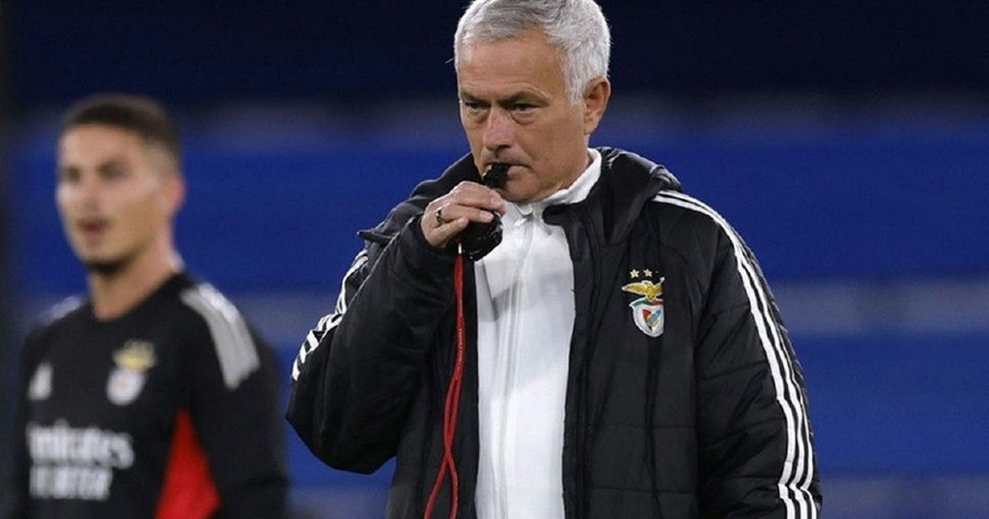Huấn luyện viên Jose Mourinho háo hức đối đầu Chelsea tại Champions League