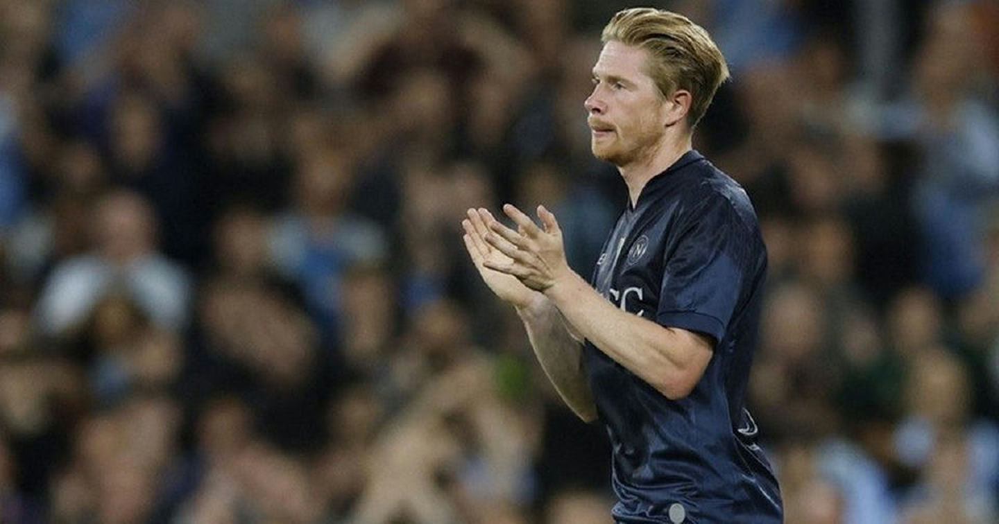 Huấn luyện viên Conte xin lỗi De Bruyne, Chelsea bị 'sờ gáy' vụ cô lập Sterling