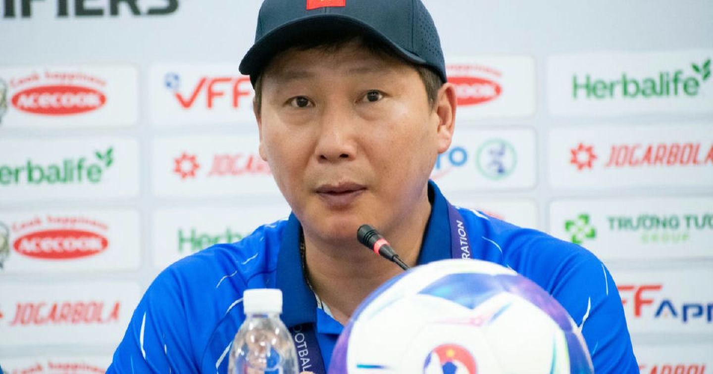 Huấn luyện viên Kim Sang-sik: “Mục tiêu của tuyển Việt Nam là thắng Nepal cả 2 trận”