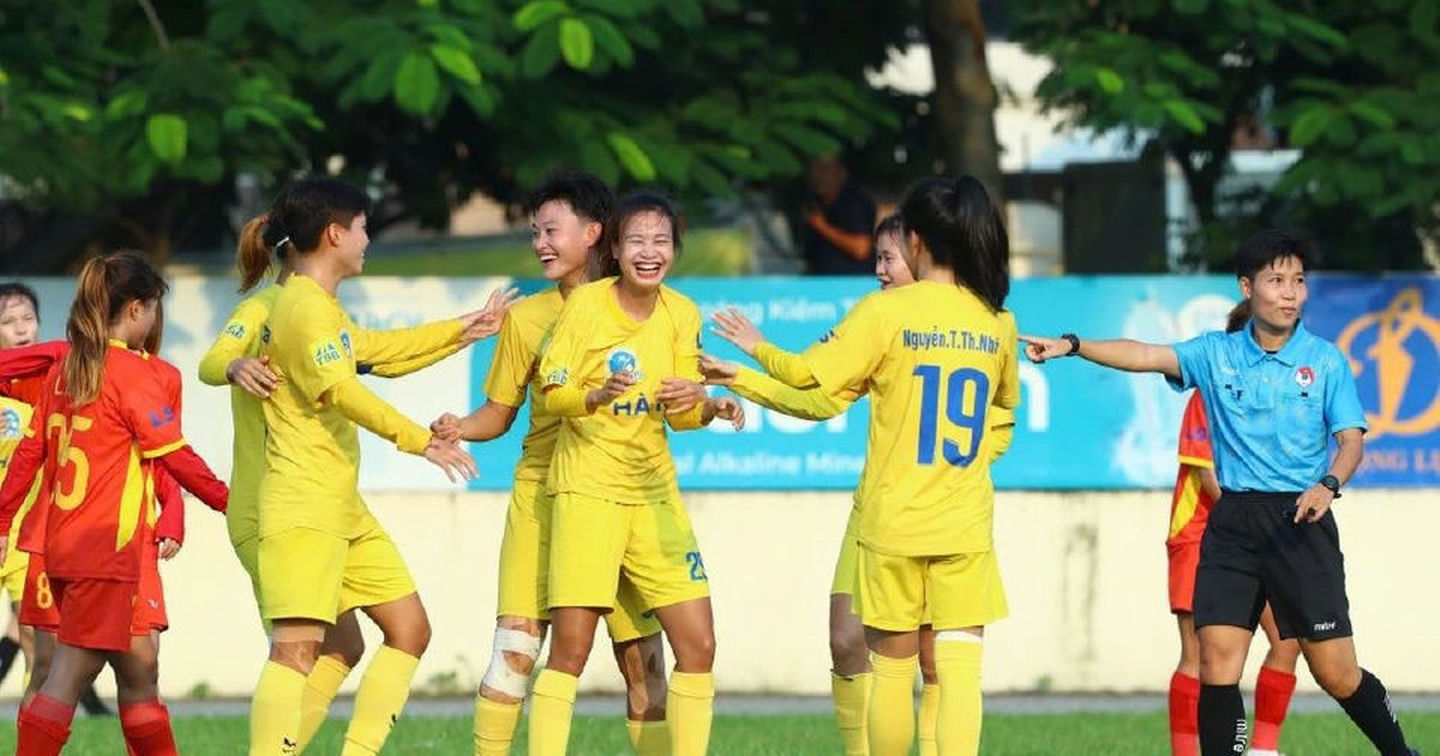 Hà Nội thắng đậm, tiếp tục bám đuổi ngôi đầu Giải Bóng đá nữ vô địch quốc gia 2025