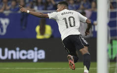 Mbappe bật chế độ hủy diệt khi mới bắt đầu mùa giải