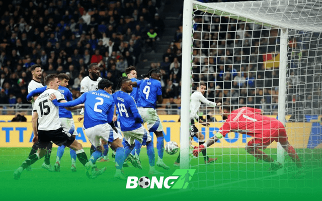 Đức ngược dòng 2-1 trước Italia: Cỗ xe tăng vươn lên