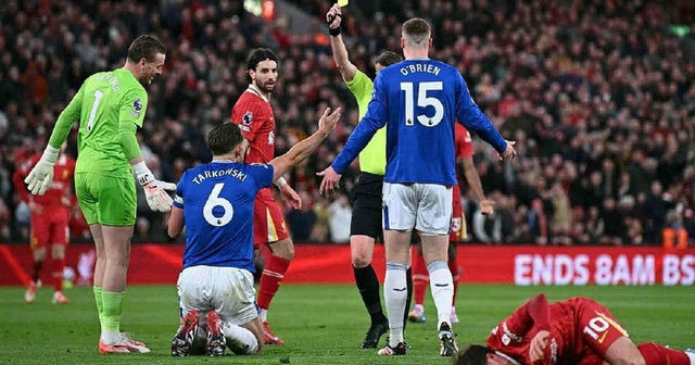 Liverpool nhận cú sốc về lực lượng trước đại chiến Man United