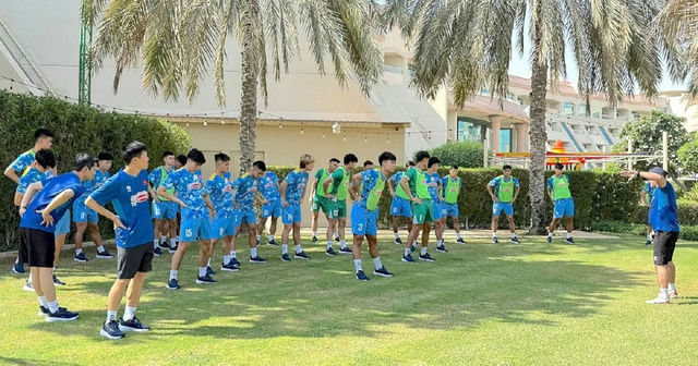Đội tuyển U23 Việt Nam bắt đầu chuyến tập huấn quốc tế tại Abu Dhabi
