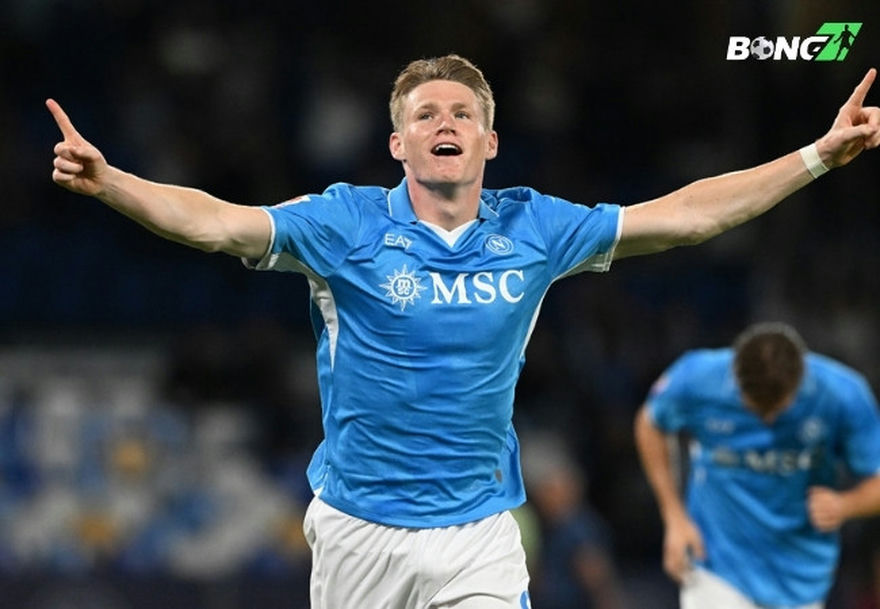 McTominay gây ấn tượng với Napoli: Cú chạm đầu tiên đã thành bàn