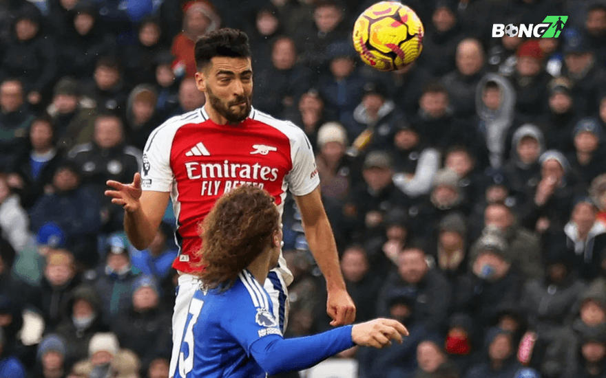 Sau giờ nghỉ, Leicester vs Arsenal chứng kiến sự thay đổi khi Arsenal tăng tốc