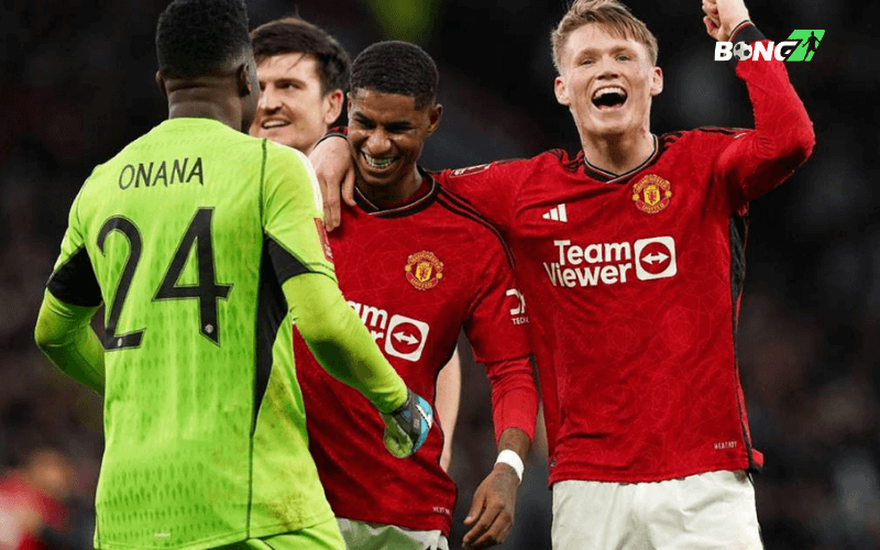 Bruno Fernandes giúp MU ngược dòng ngoạn mục