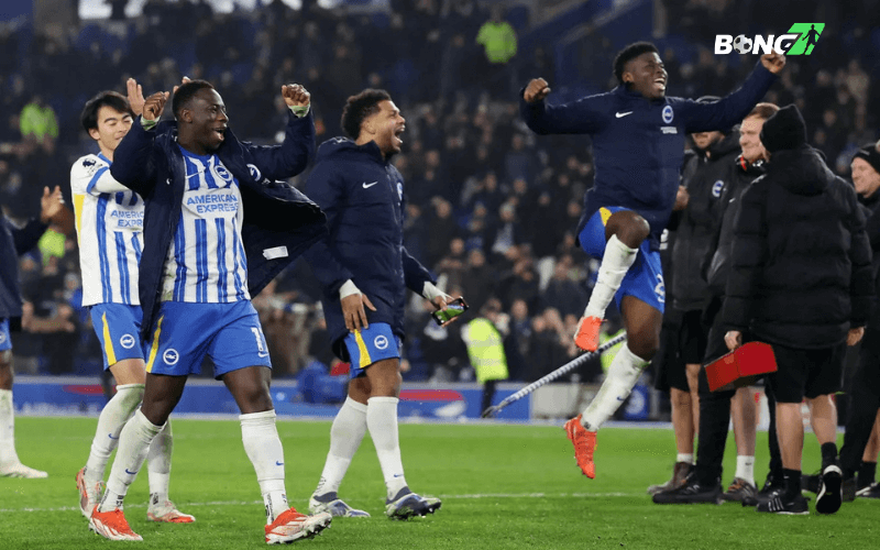 Brighton tăng hai bậc lên vị trí thứ tám trước các trận đấu còn lại của tuần.