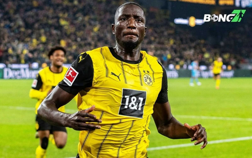 Guirassy đi vào lịch sử Bundesliga