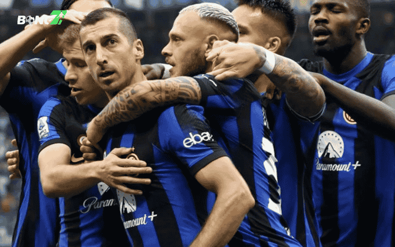 Inter Milan thất bại 0-3 trước Fiorentina, một trận thua đáng quên ngay tại Stadio Artemio Franchi.