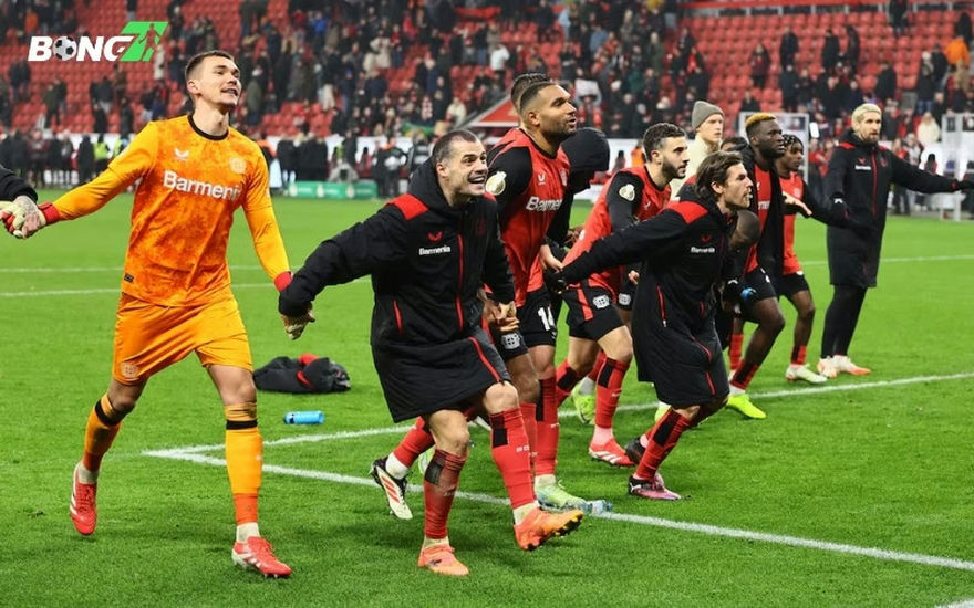Hiệp 2: Leverkusen bừng tỉnh sau cú sốc kép