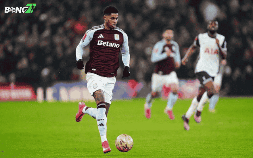 Marcus Rashford lần đầu ra mắt Aston Villa