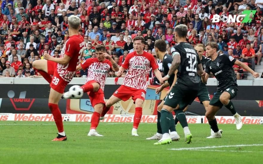 Chuyên gia nhận định Freiburg đang có lợi thế rõ rệt.