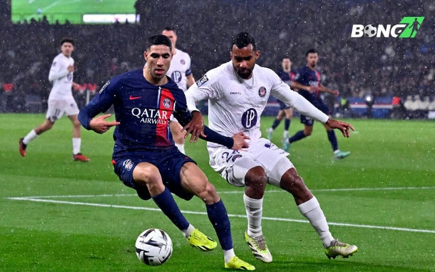 Phong độ đối lập: Toulouse kém sắc, PSG thăng hoa
