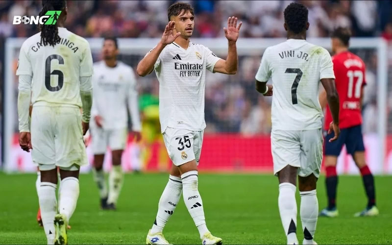 Khiến nhiều người liên tưởng tới Sergio Ramos