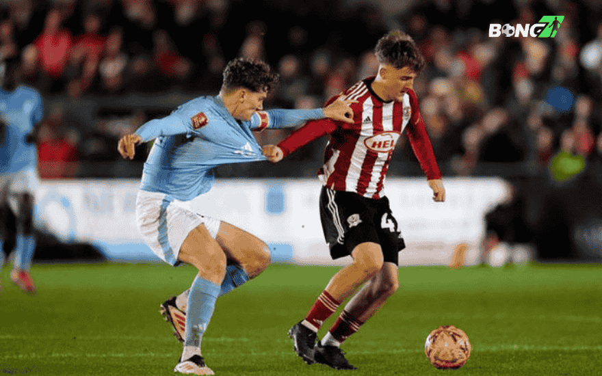Exeter vs Nottingham Forest đã phải phân định thắng thua bằng loạt đá luân lưu may rủi