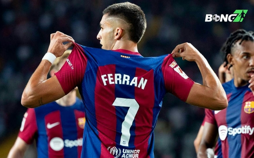 Torres đã ghi cú đúp bàn thắng cho Barca