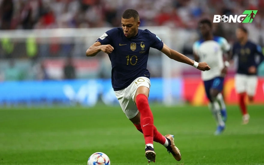 Kylian Mbappe trở lại