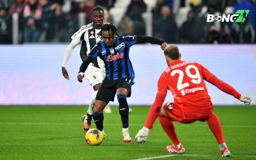Trận thua ảnh hưởng trực tiếp đến cuộc đua của Juventus tại Serie A