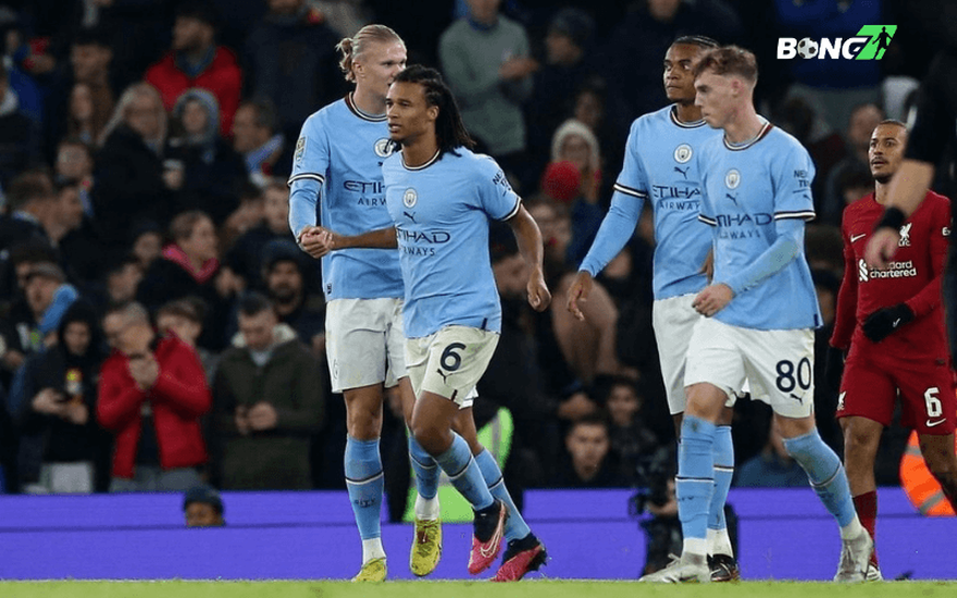 Với việc Ake phải nghỉ thi đấu dài hạn, mùa giải của Man City càng trở nên khó khăn
