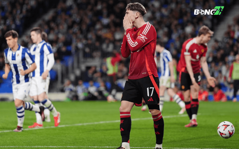 MU vẫn duy trì sơ đồ 4-2-3-1 quen thuộc