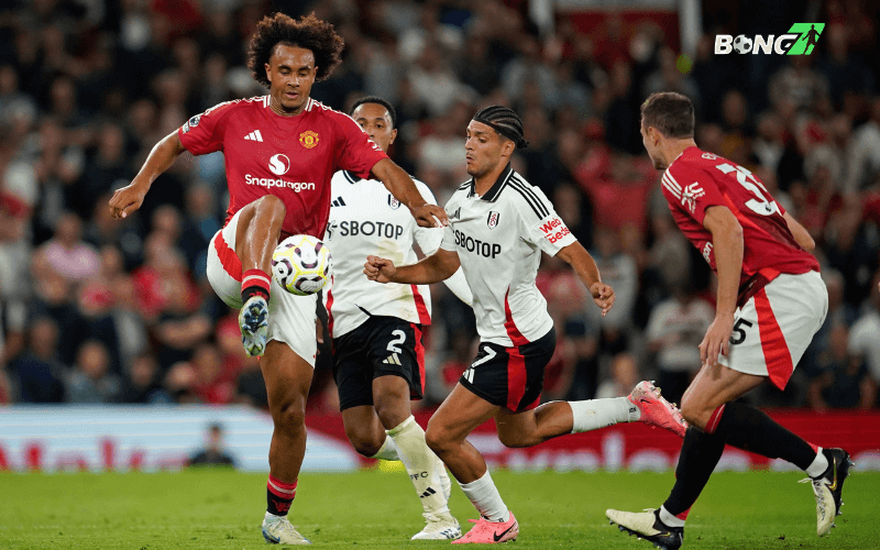 Manchester United tiếp tục gây thất vọng khi phải dừng bước sớm tại đấu trường cúp, sau trận thua đáng quên trước Fulham