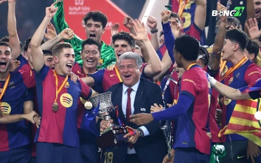 Barca chuyển mình mạnh mẽ dưới tay HLV Hansi Flick
