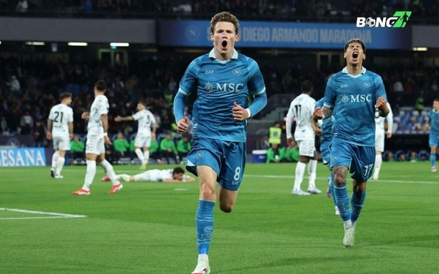 Thành tích ghi bàn của McTominay khiến MU xấu hổ