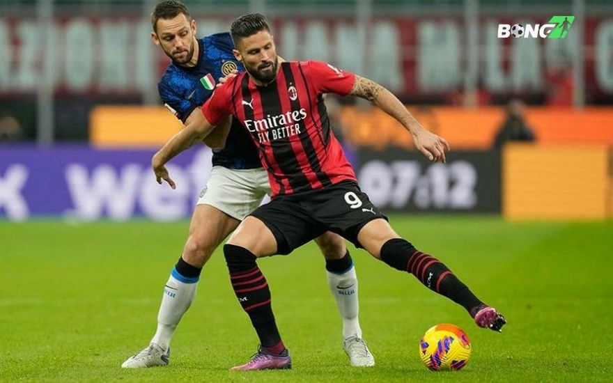 Milan tiếp tục đón nhận cú sốc lớn khi hậu vệ trụ cột Kyle Walker dính chấn thương