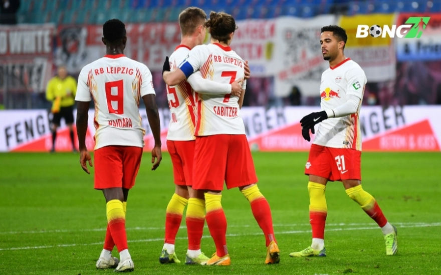 Leipzig đang đối mặt áp lực lớn khi không có HLV