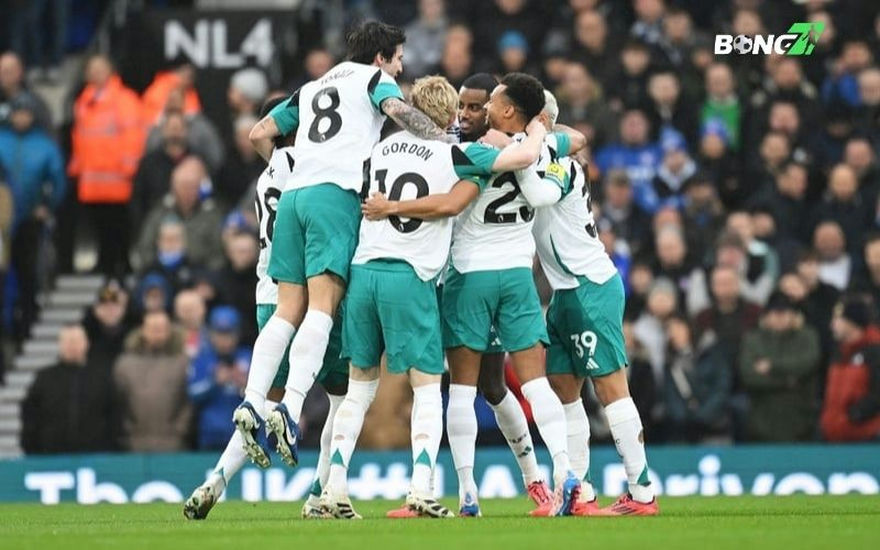 Dưới sự dẫn dắt tạm thời của Jason Tindall, Newcastle đang có giai đoạn thi đấu thành công