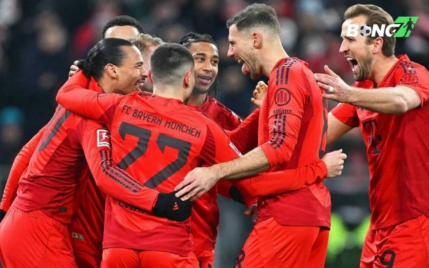 Mùa giải khó quên của Harry Kane và Bayern