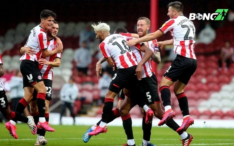 Brentford cũng có phong độ không tệ