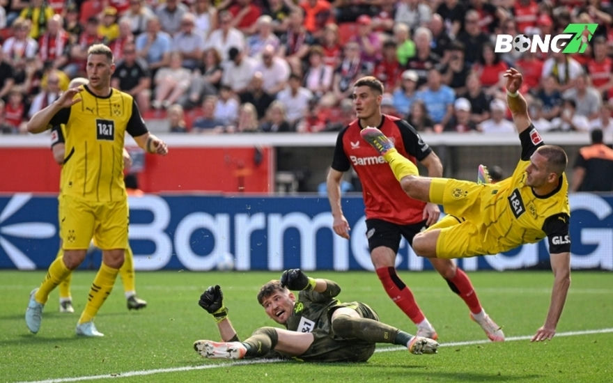 Dortmund lấn lướt và áp đảo bằng chiến thắng sau hiệp 2