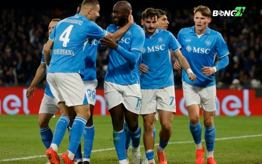 Khi người khổng lồ dẫn dắt Napoli trở lại đỉnh cao