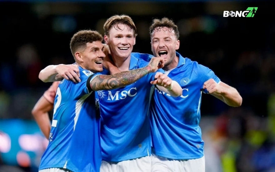 Dưới sự dẫn dắt của Antonio Conte mở ra cánh cửa để McTominay bộc lộ toàn bộ tố chất