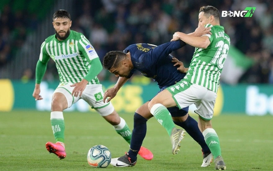 Xét về tổng thể, Real Betis vượt trội về chất lượng đội hình