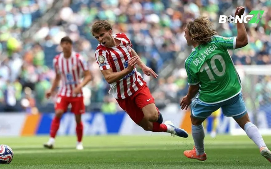 Barrios và Witsel định đoạt kết quả 3-1 cho Atletico