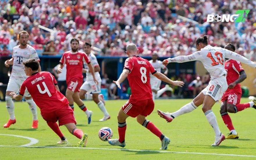 Bayern tung bài tẩy nhưng vẫn không thể có bàn gỡ hòa