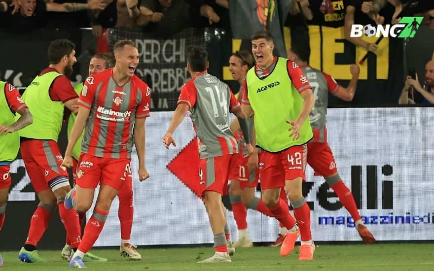 Cremonese thể hiện bản lĩnh lì lợm trong cuộc chiến trụ hạng