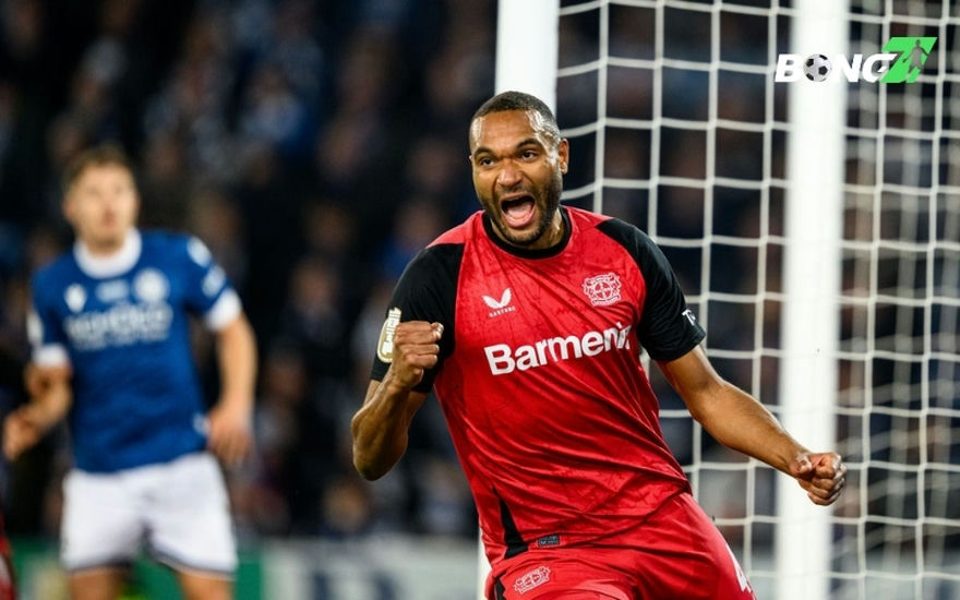Jonathan Tah đã quyết định rời Leverkusen để đến Bayern