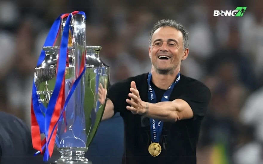 PSG phiên bản Enrique đặt tập thể lên hàng đầu